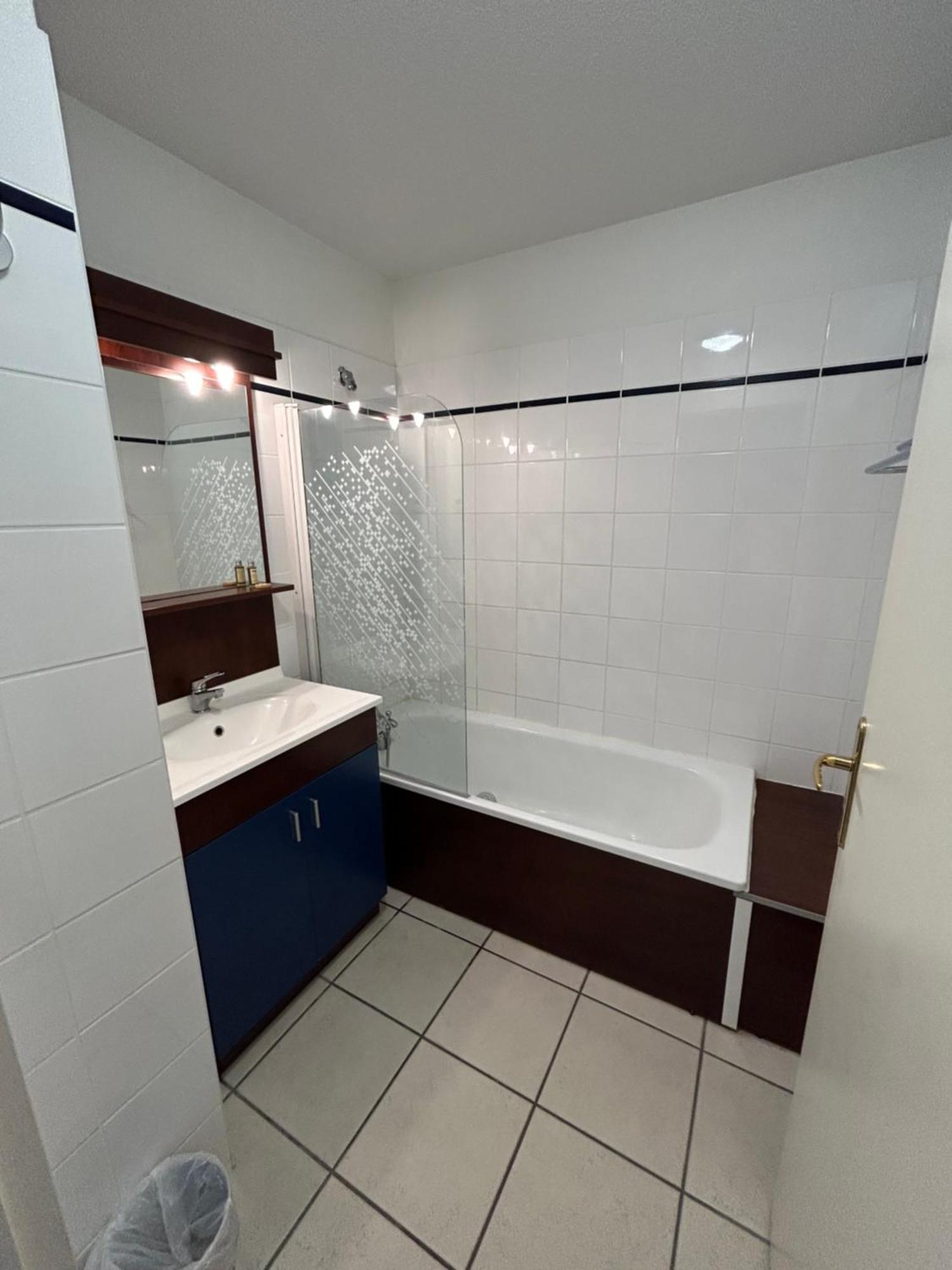 Duplex Avec Piscine Apartment Ла Рош-Позе Екстериор снимка